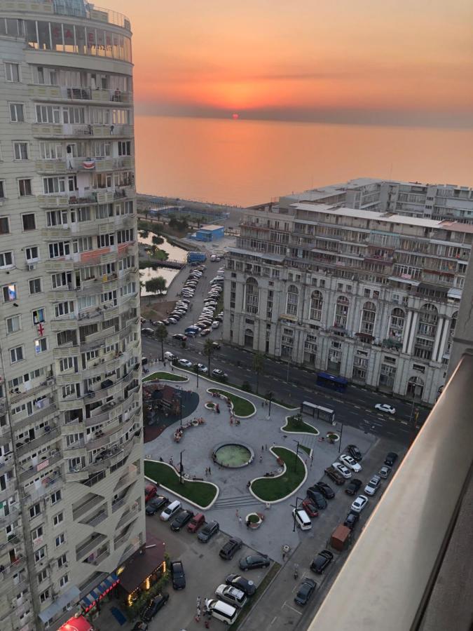 Удобные Апартаменты С Видом На Море Batumi Exterior photo