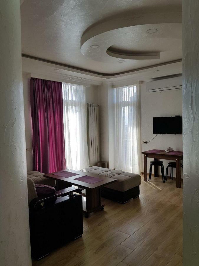 Удобные Апартаменты С Видом На Море Batumi Exterior photo
