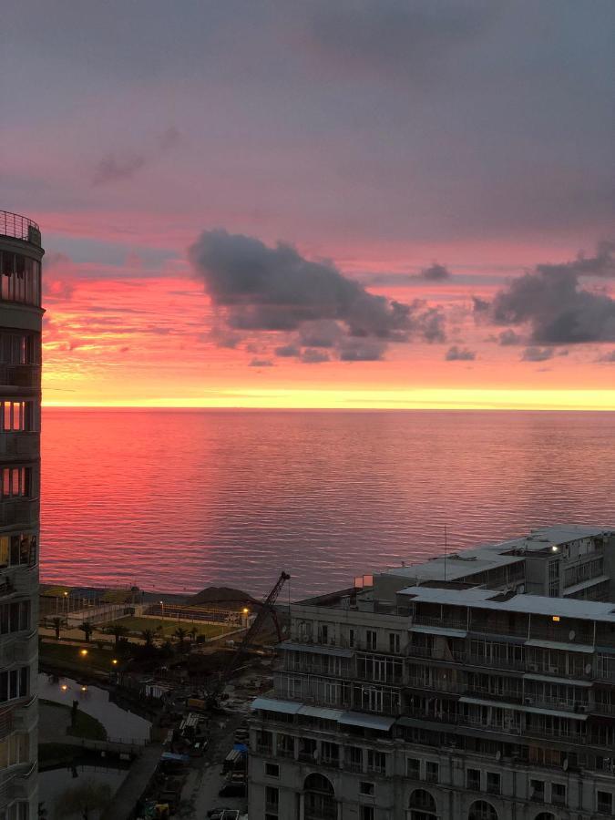 Удобные Апартаменты С Видом На Море Batumi Exterior photo